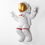 Wallity Peace Sign Astronaut - 1 Blanco y dorado